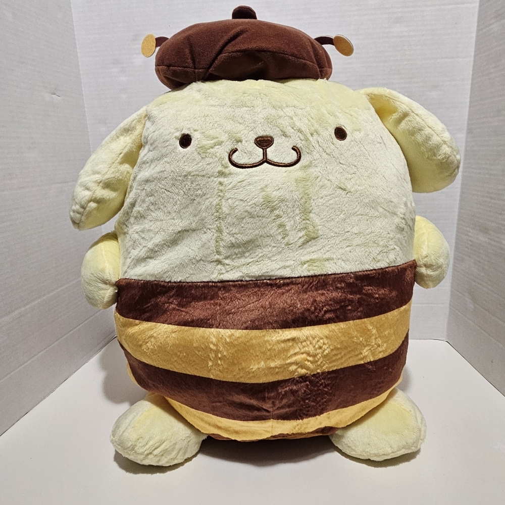 Sanrio Pompompurin Bee Transformational Super Super Big Plush